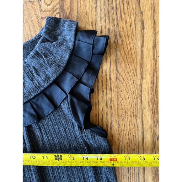 MARC BY MARC JACOBS Gray Ruffle T Shirt Tee Top Blouse   Women's Size Medium - Picture 7 of 7